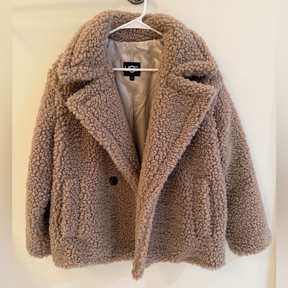 UGG Gertrude Short Teddy Coat Size Small